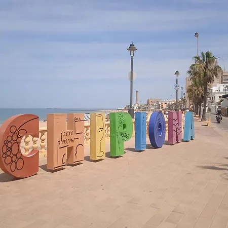 Centro Y Playa 치피오나